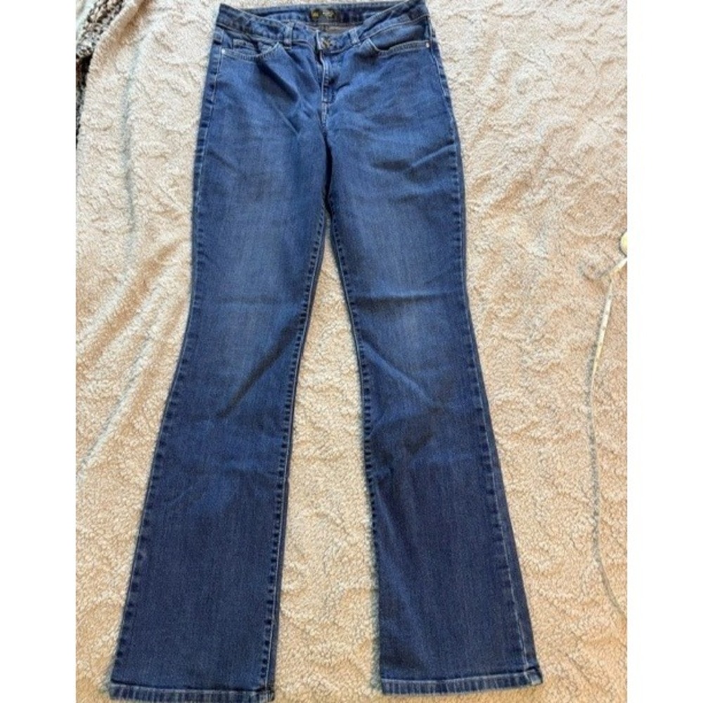 Women's Regular Fit Bootcut Mid Rise Lee Jeans Size 28‎ x 32